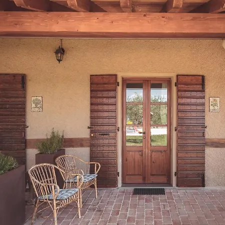 Agriturismo Querceto Farm stay