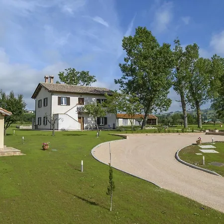 Querceto Agroturismo *